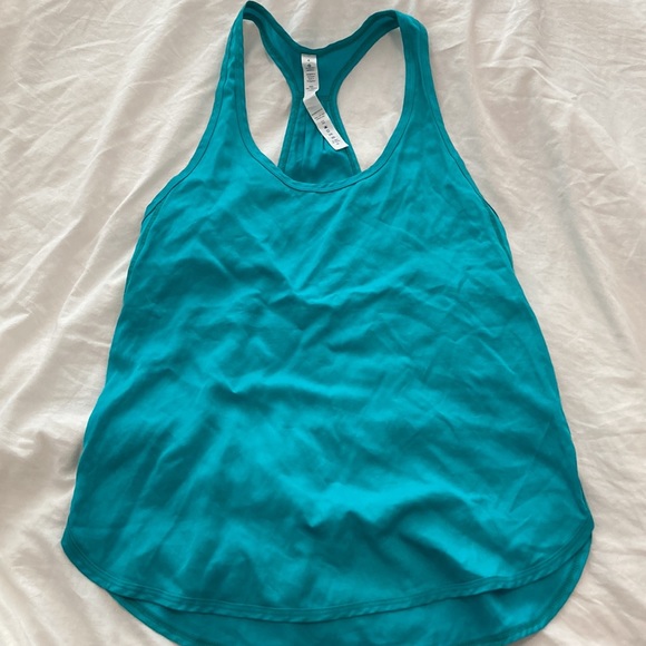 Lululemon tank sz4 - Picture 4 of 5